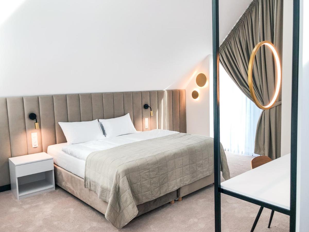 Hotel & Restauracja Nad Sandela Lubawa Экстерьер фото