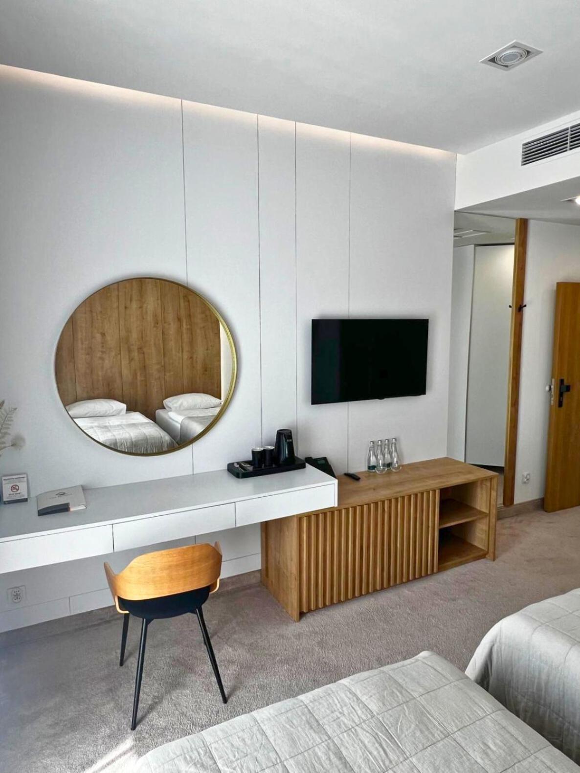Hotel & Restauracja Nad Sandela Lubawa Экстерьер фото